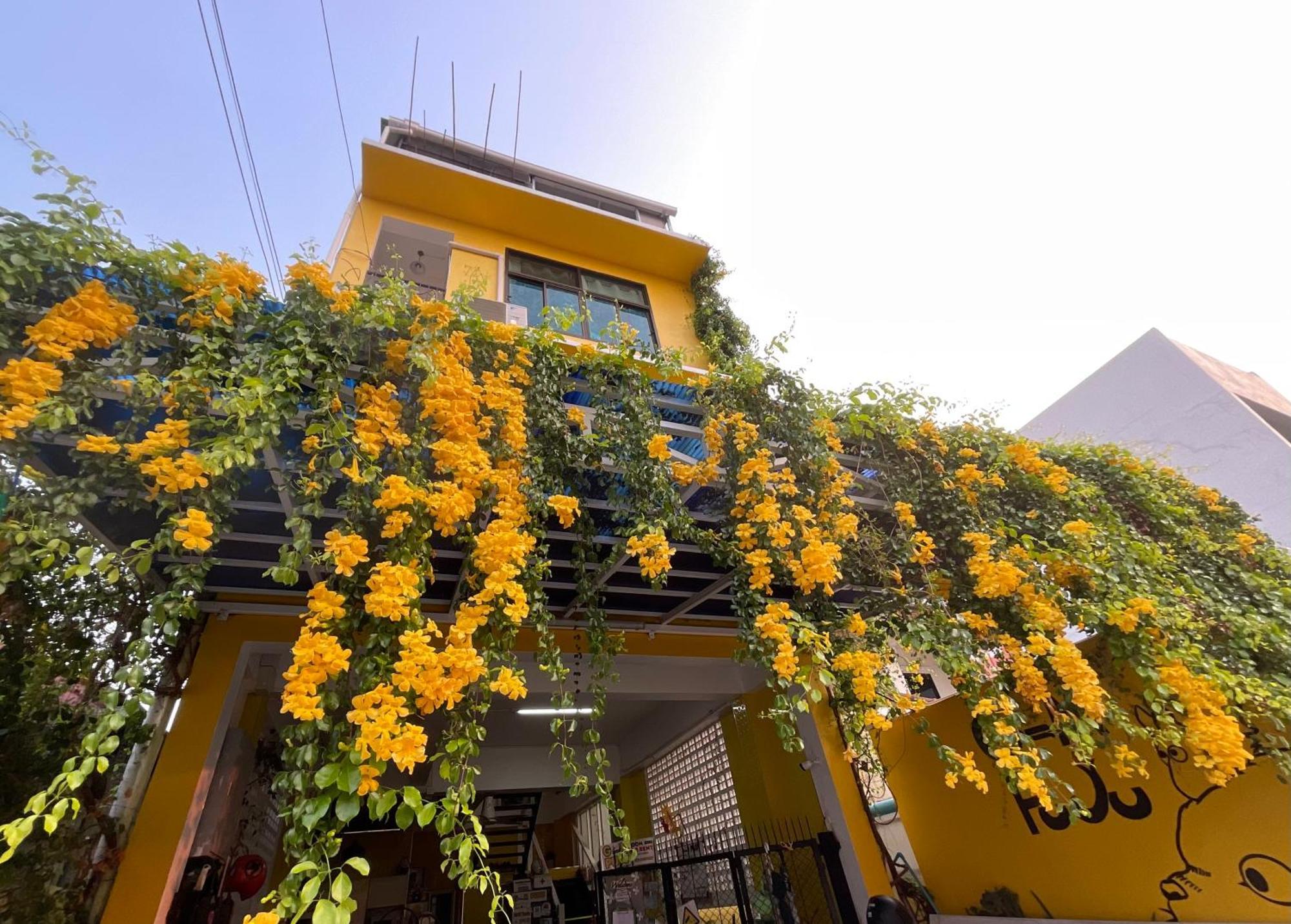 Gumpuju คำปู้จู้ Hotel Chiang Mai Exterior photo